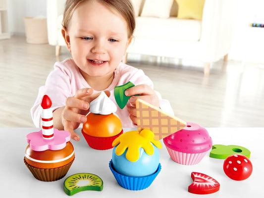 Create-A-Cupcake Wooden Playset - US 8477
