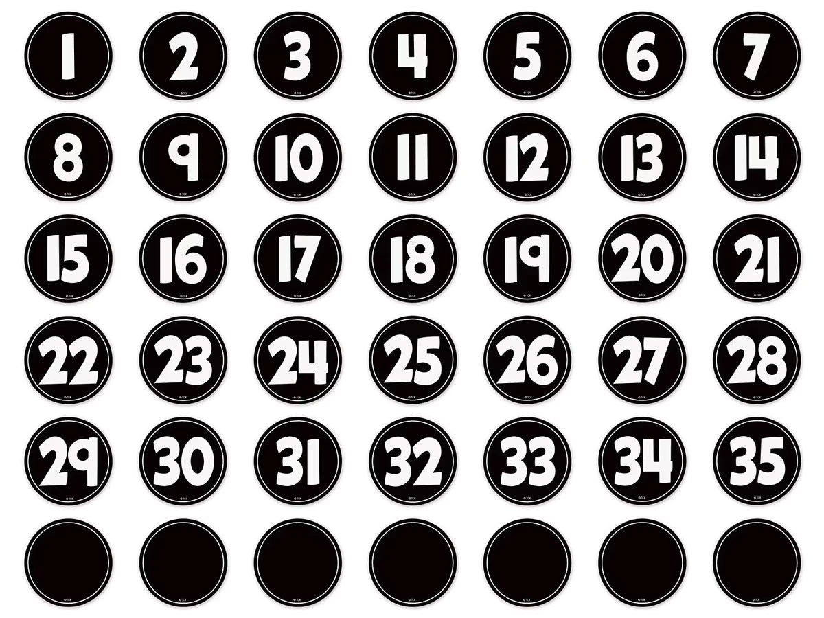 Black-And-White Numbers Magnetic Accents - US 6768