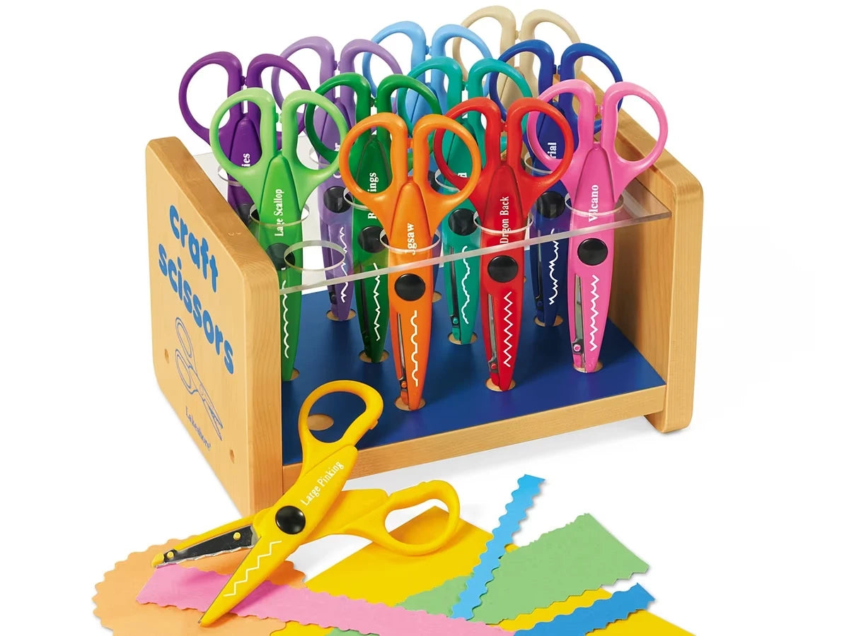 Crinkle-Cut Craft Scissors Center - US 7493