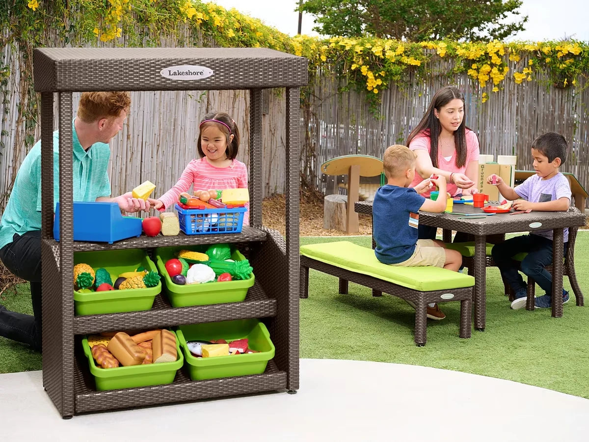 Outdoor Pretend & Play Market - US 6208