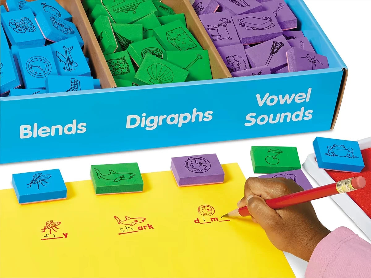 Fill-In-The-Blank Phonics Stamps - US 7154
